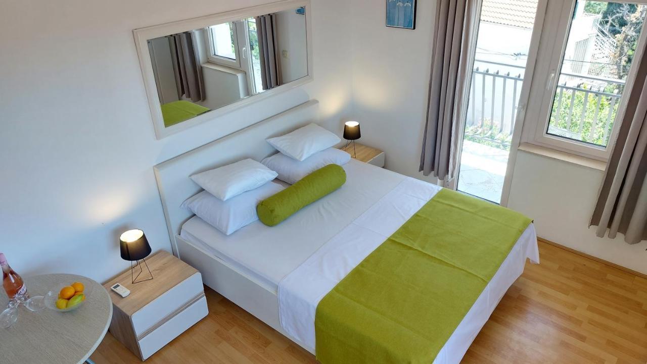 Sea Side Apartments Vodice Eksteriør bilde